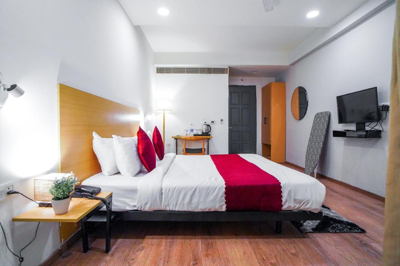 Saltstayz Express - Medicity Near Medanta Hospital Gurgaon Exterior photo