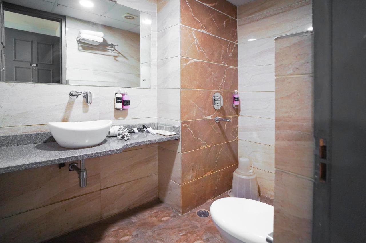 Saltstayz Express - Medicity Near Medanta Hospital Gurgaon Exterior photo